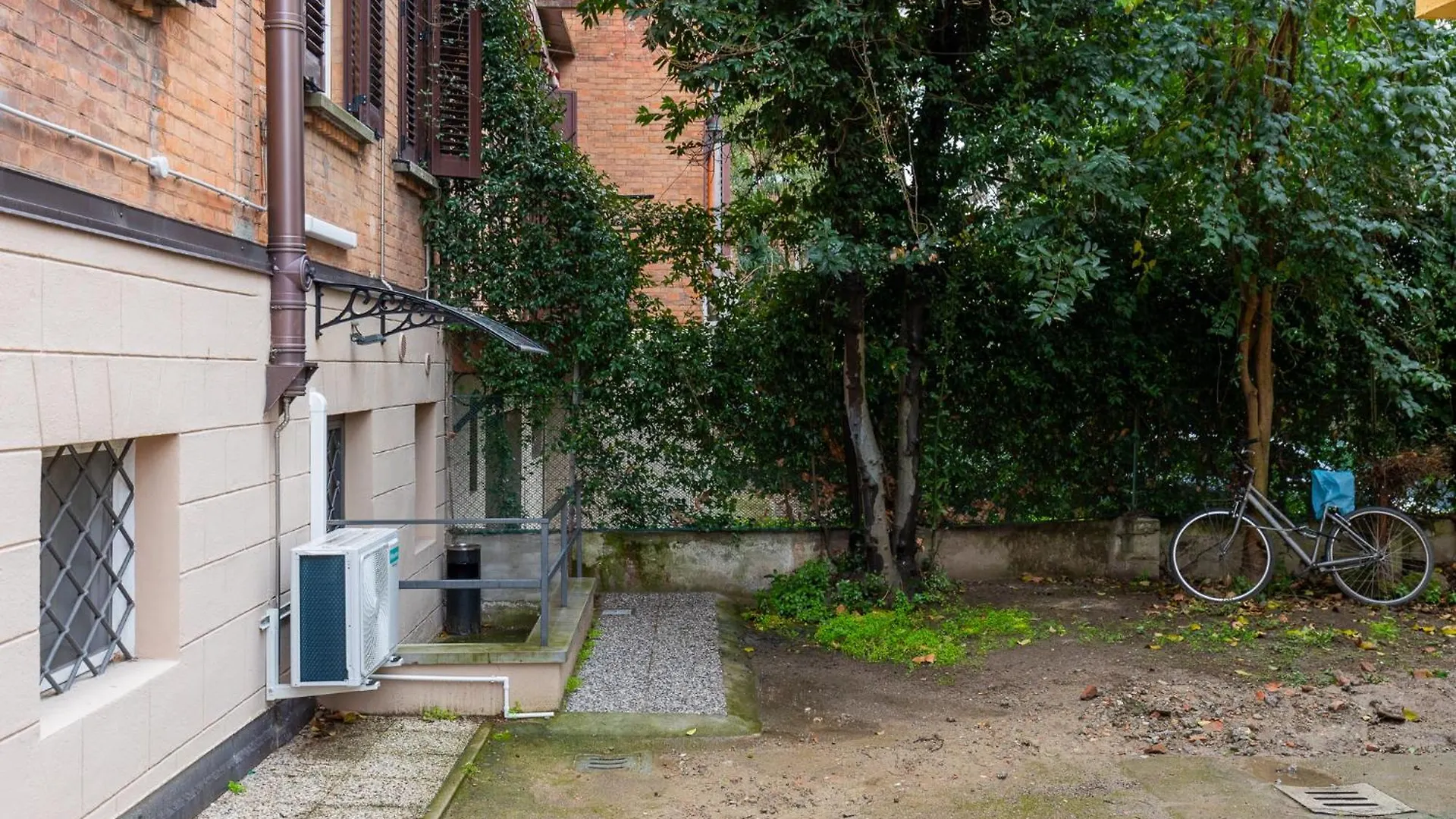 Azzurra1 Apartment Bologna